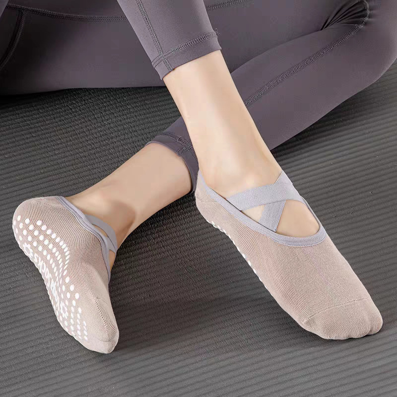 Professional Women Yoga Sock S - Pilates & Yoga With Harna review and price